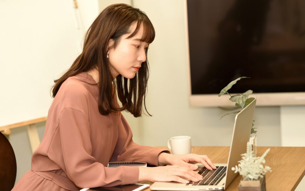 テレワークでの女性の健康経営の課題。女性の健康を実現するポイント
